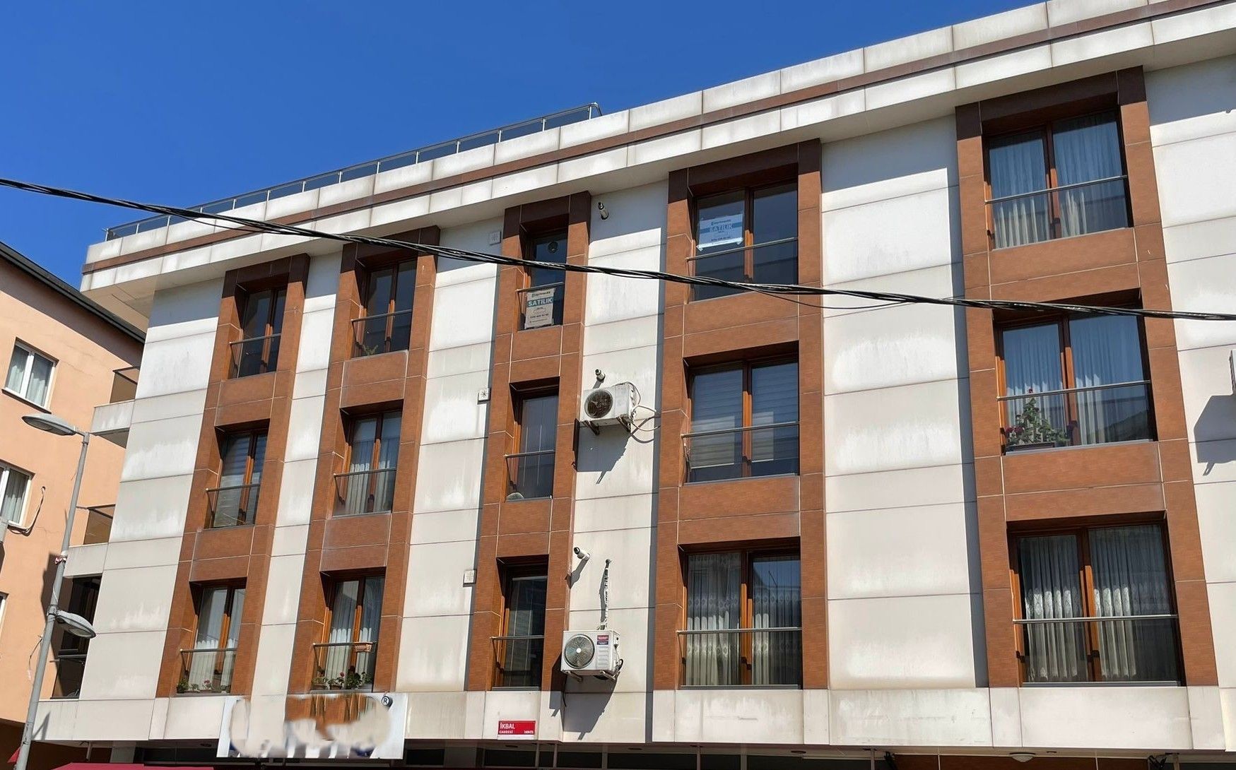 İstanbul Ümraniye Çakmak Mahallesinde 5+2 174m² Satılık Çatı Aralı Mesken